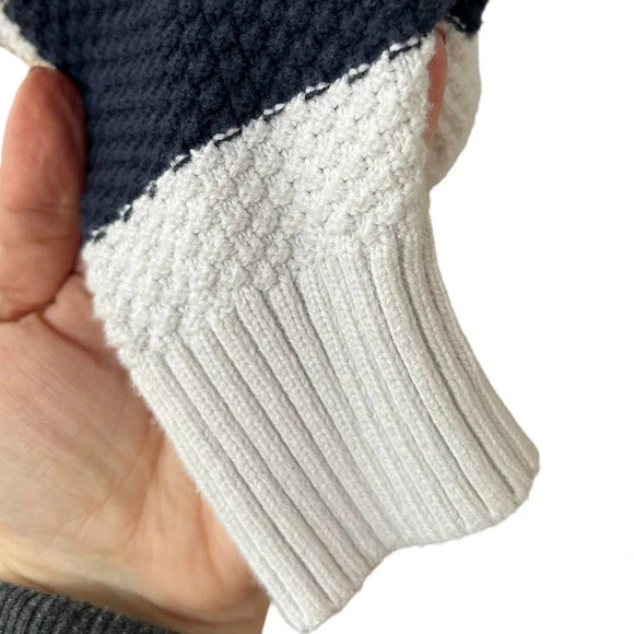 Hollister Women's Waffleknit Nautical Striped Knit Sweater Size Medium - Picture 4 of 8